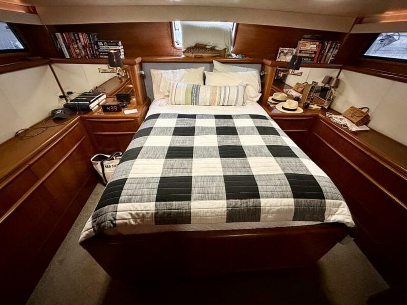 1989 Viking 44 Motor Yacht