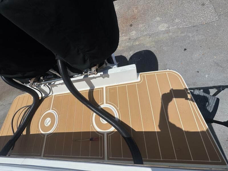 2006 Jupiter 31 CC Forward Seating