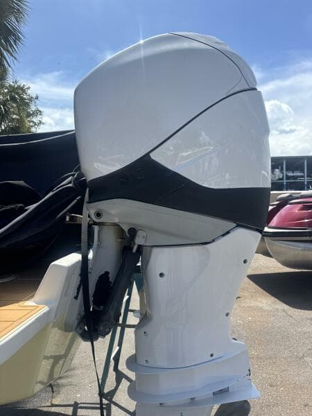 2006 Jupiter 31 CC Forward Seating