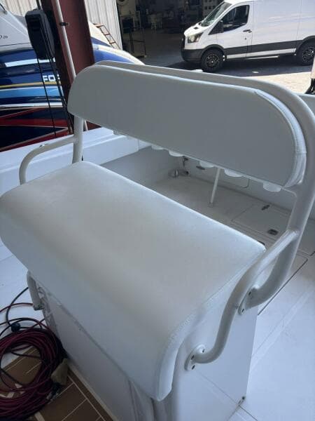 2006 Jupiter 31 CC Forward Seating