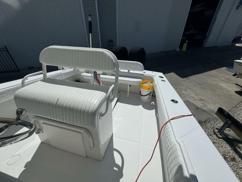 2006 Jupiter 31 CC Forward Seating