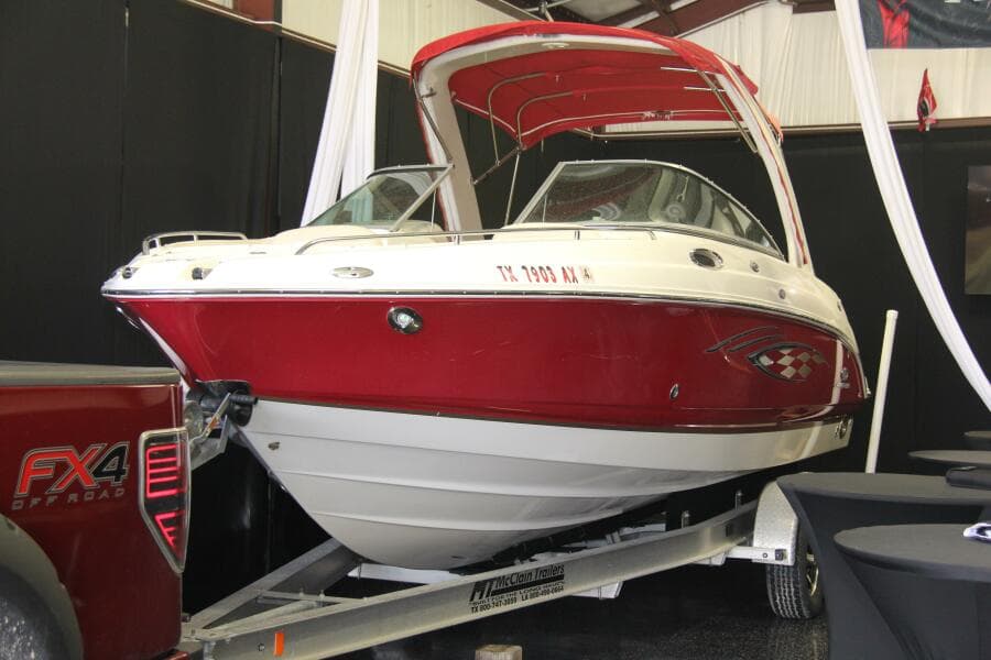2006 Chaparral 256 SSi