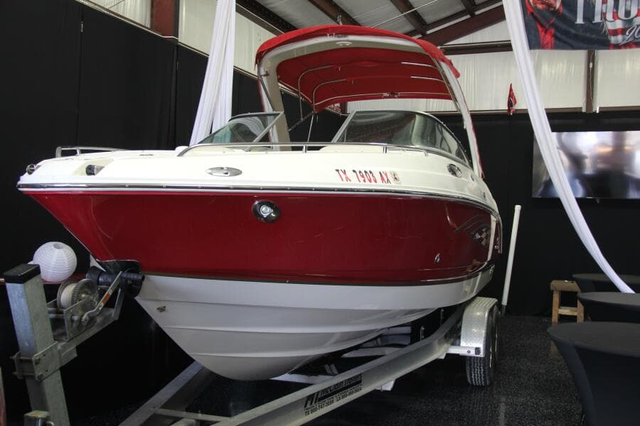 2006 Chaparral 256 SSi