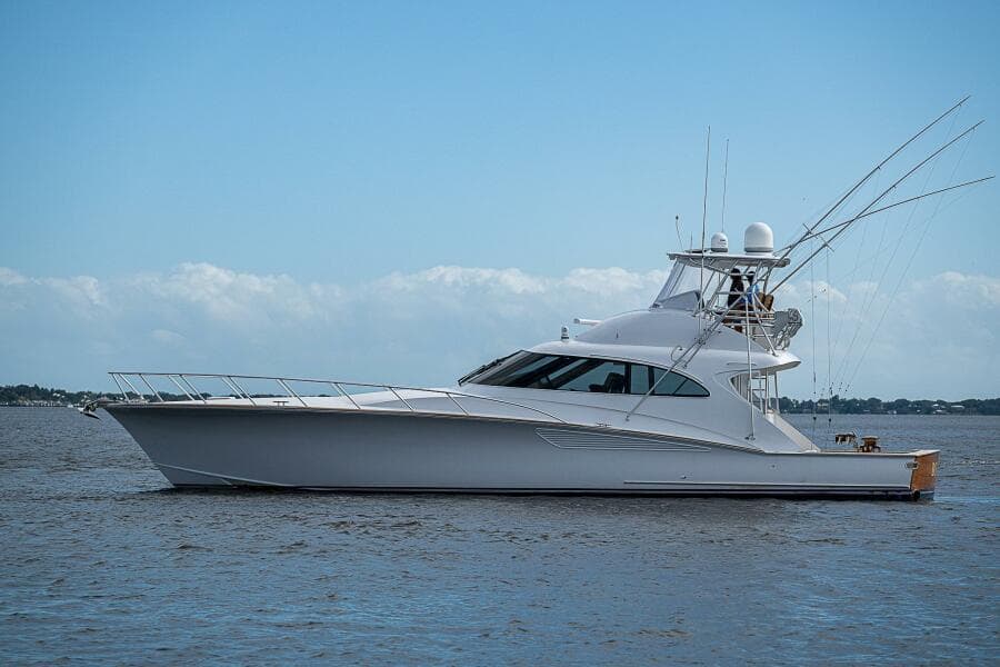 2017 F&S Cusotm Express Sportfish