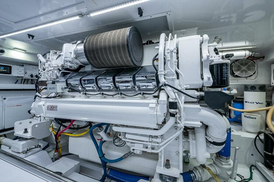 2017 F&S Cusotm Express Sportfish