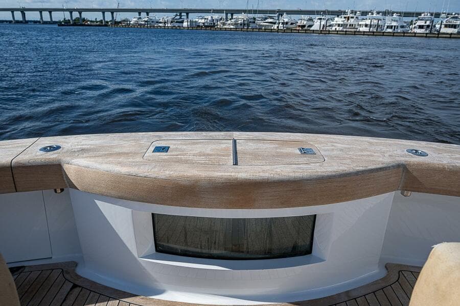 2017 F&S Cusotm Express Sportfish