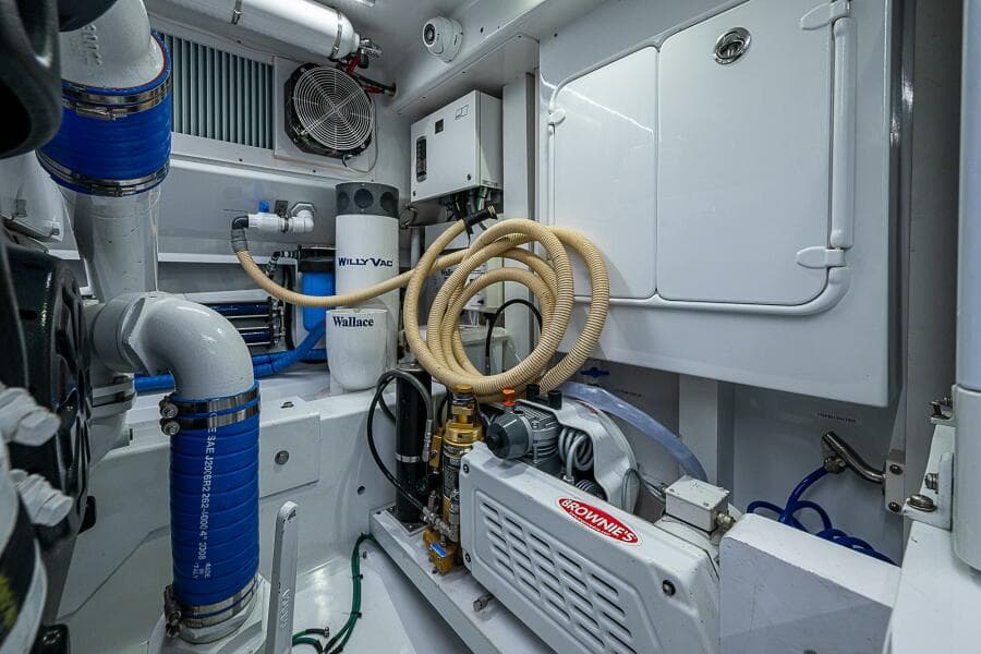 2017 F&S Cusotm Express Sportfish