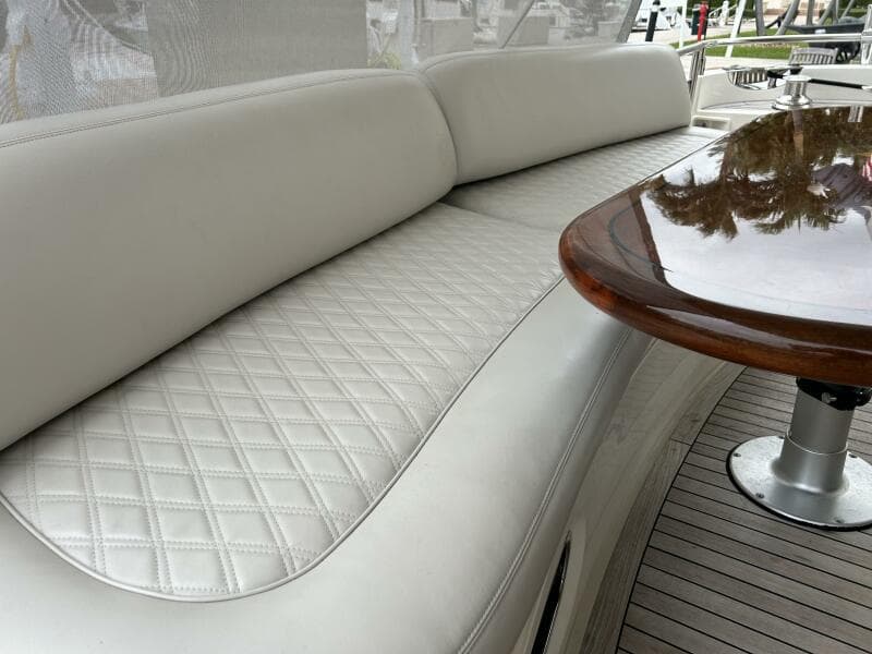 2008 Princess 67 Flybridge