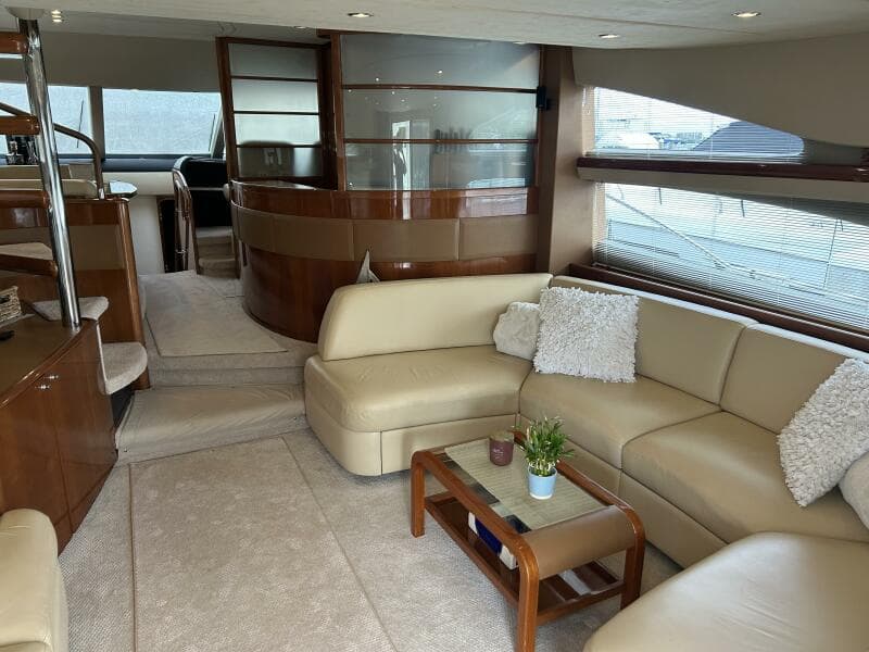 2008 Princess 67 Flybridge