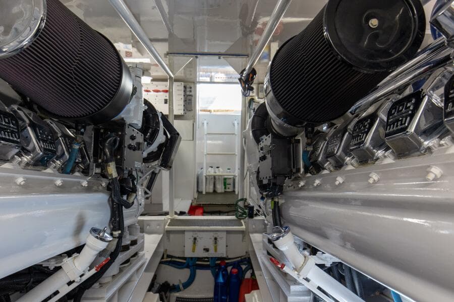 2001 65 Viking Convertible Enclosed Bridge Partnership Engine Room (2)