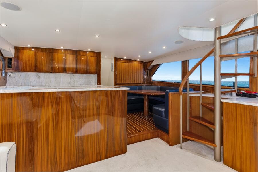 2001 65 Viking Convertible Enclosed Bridge Partnership Salon (3)