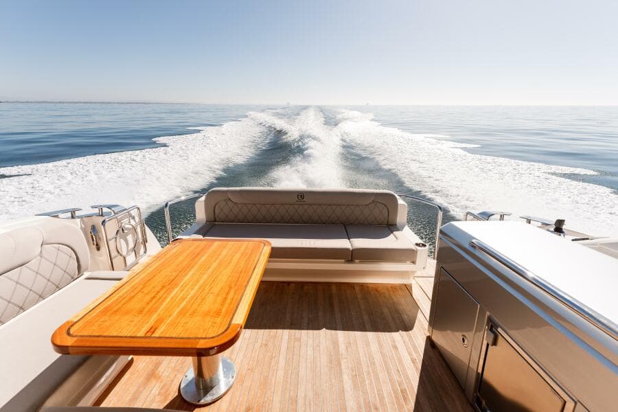 2022 Riviera 4800 Sport Yacht - VENTURES64