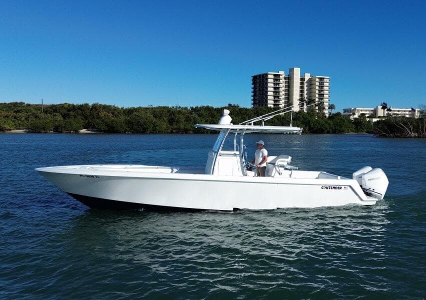 32 ST Contender 2023 Profile Port 1