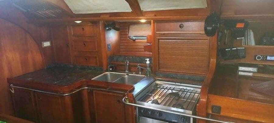 M_Galley And Chart Table