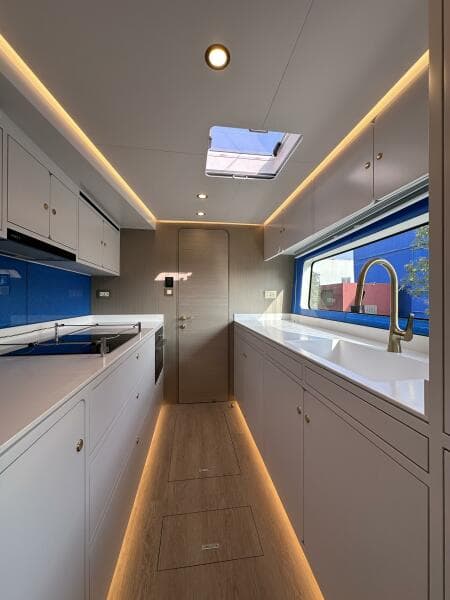 2027 McConaghy Boats MC63p Tourer - Photo 27