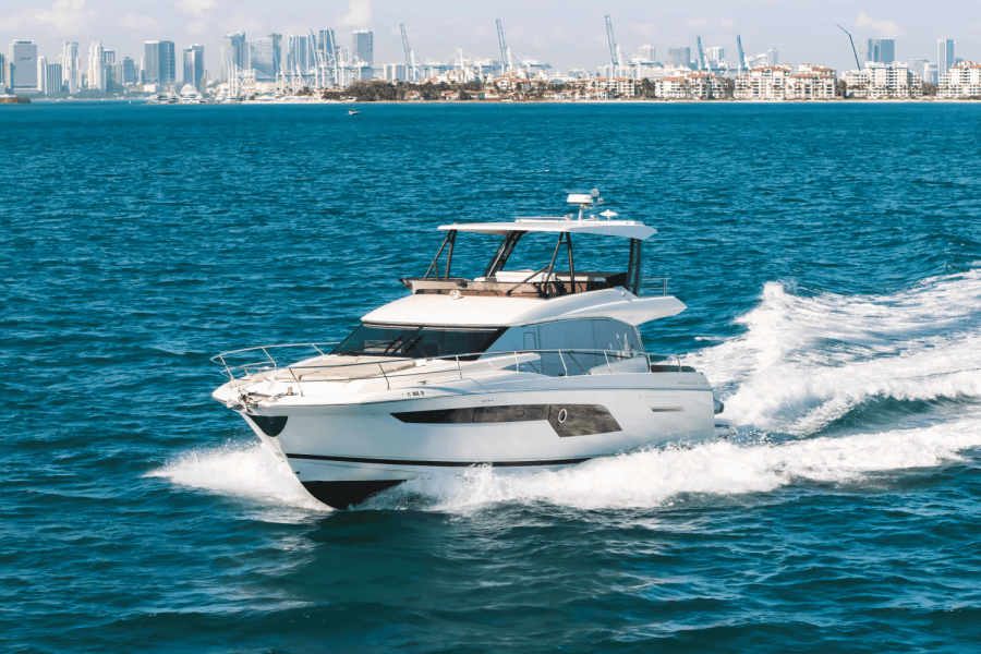 2020 Prestige 520 FLYBRIDGE