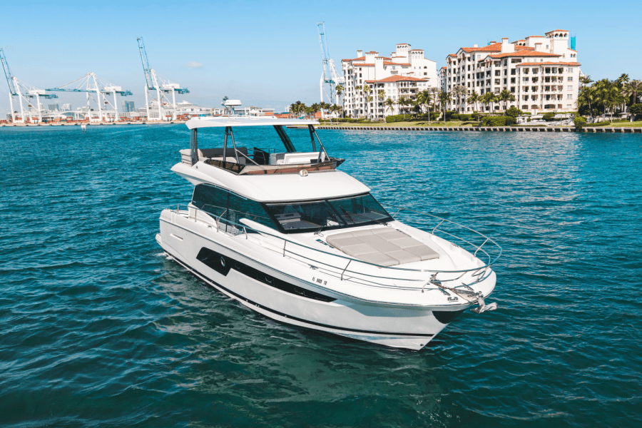 2020 Prestige 520 FLYBRIDGE