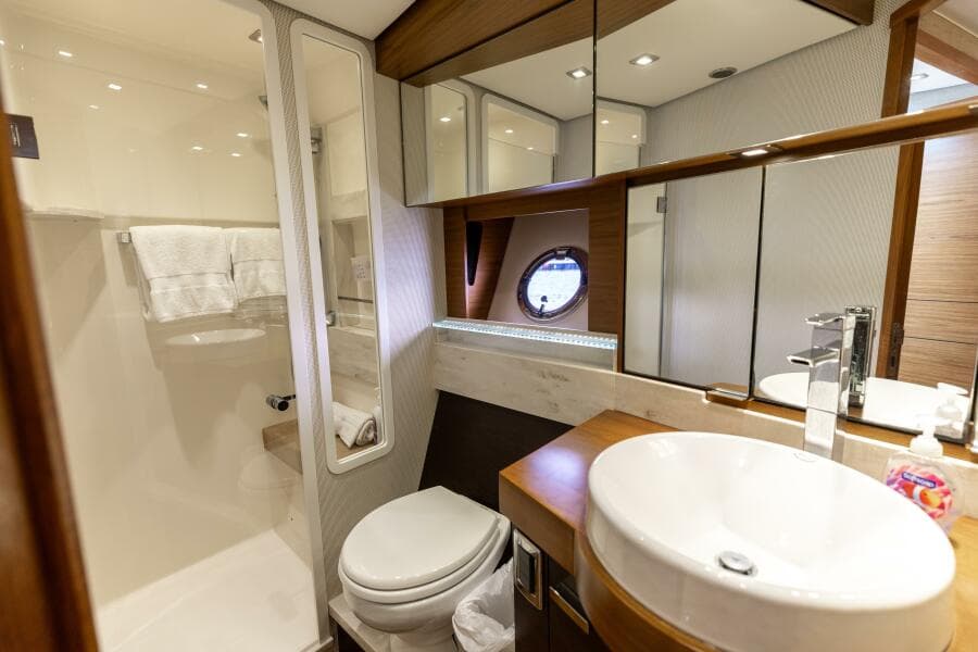 2015 Tiara Yachts 44 Coupe- SILVER LINING- Master Head