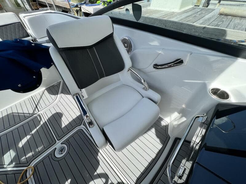 Captain's chair in a 2022 Monterey M-45 boat, featuring sleek design and modern upholstery.