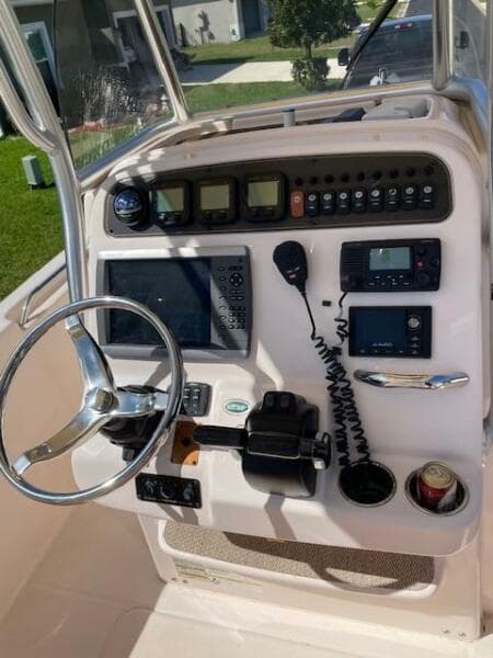 2014 Grady-White Fisherman 257 boat dashboard with navigation and communication equipment.