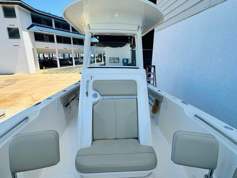 2016 Pursuit C 238 Center Console