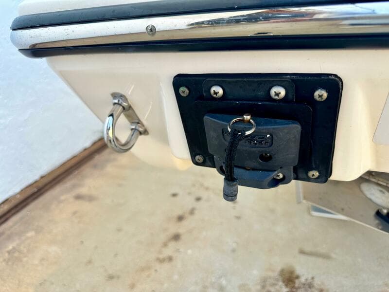 2016 Pursuit C 238 Center Console
