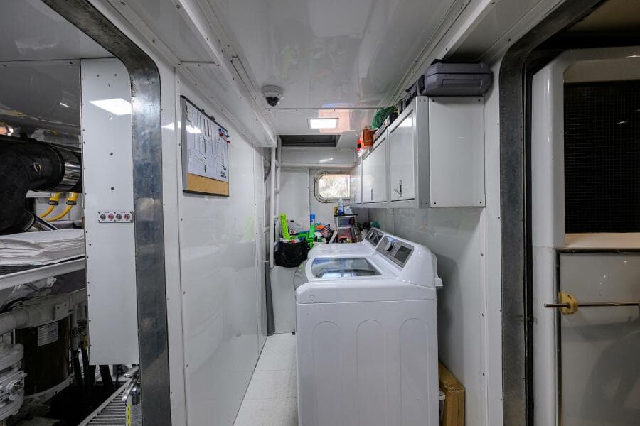 1997 Broward 108 Raised Pilothouse