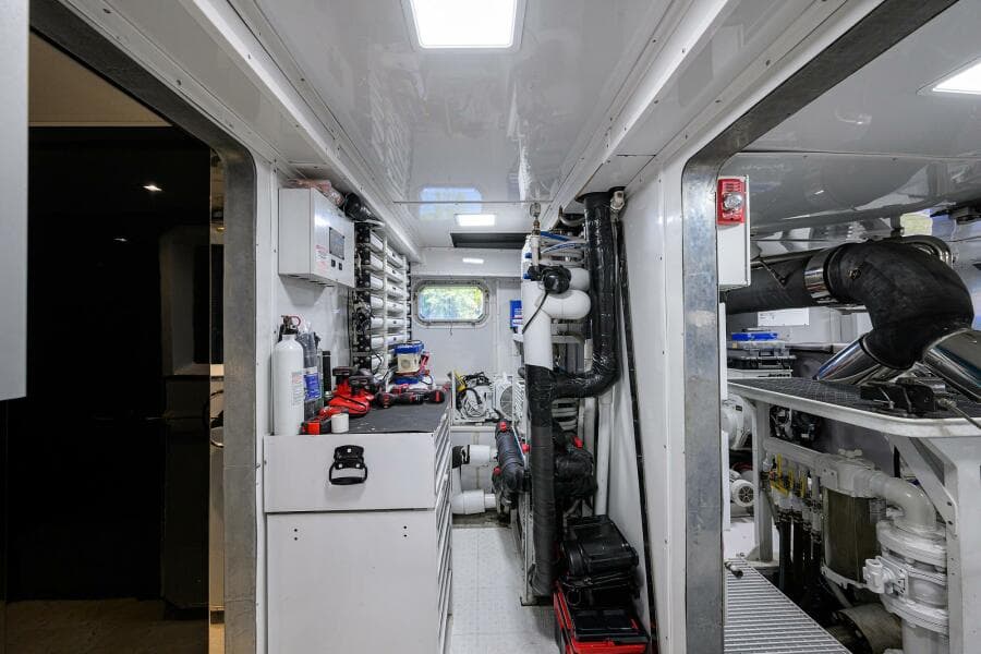 1997 Broward 108 Raised Pilothouse