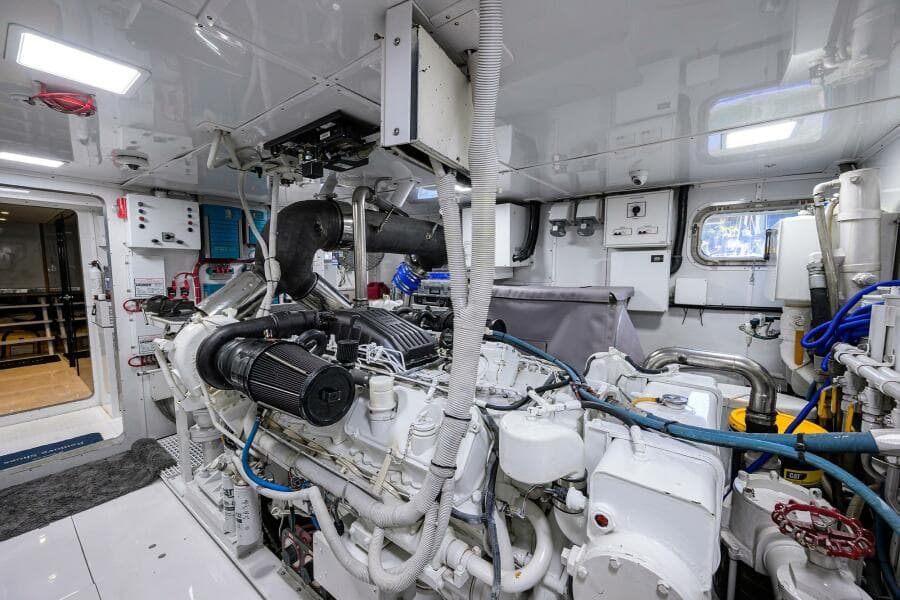 1997 Broward 108 Raised Pilothouse