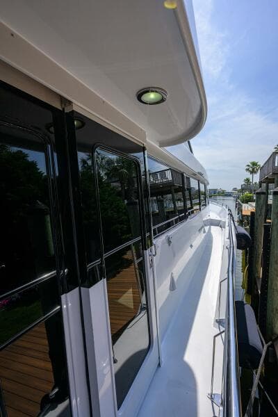 1997 Broward 108 Raised Pilothouse