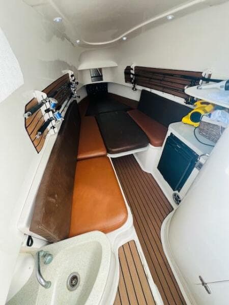 1999 Venture 34 Walkaround with Tower