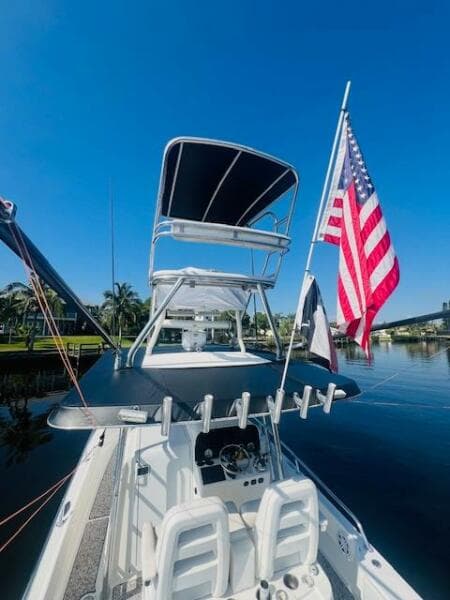 1999 Venture 34 Walkaround with Tower