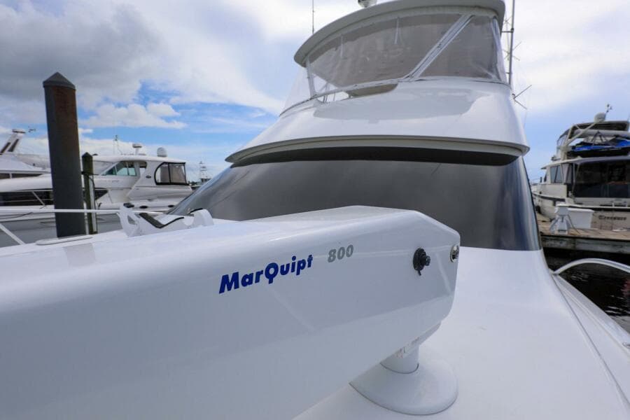 2005 Viking 48 Convertible