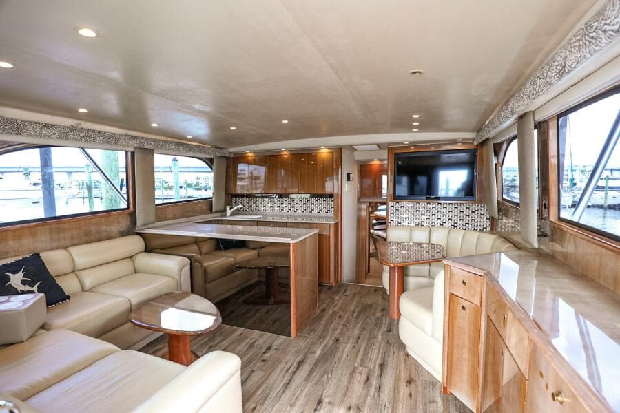 2005 Viking 48 Convertible