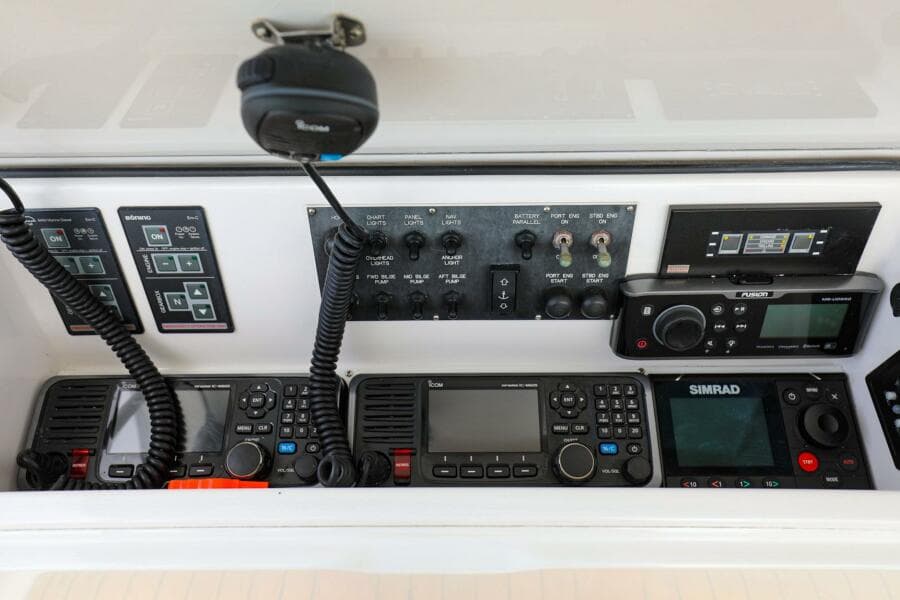 2005 Viking 48 Convertible