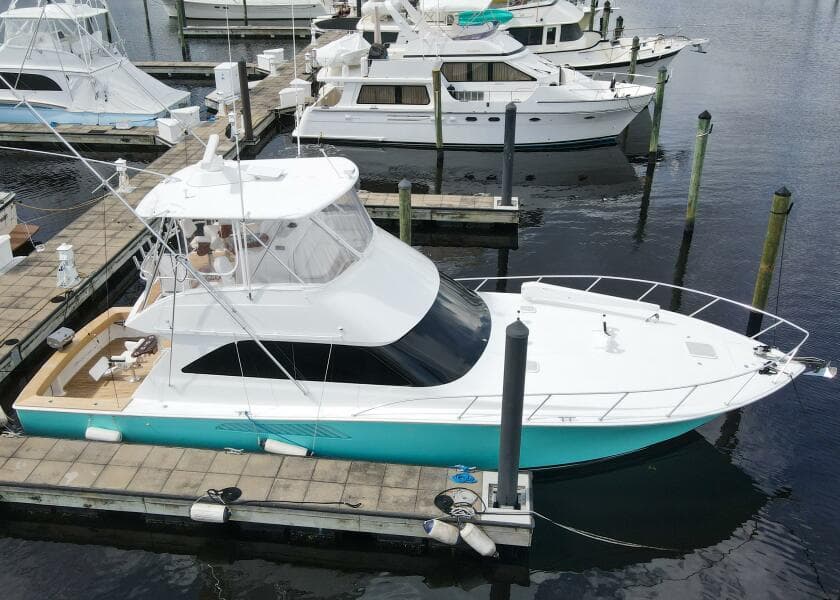 2005 Viking 48 Convertible