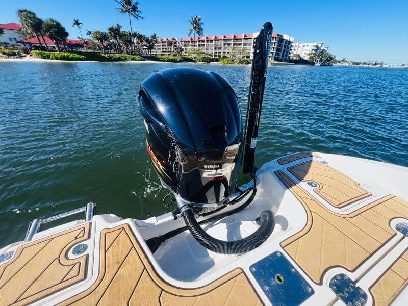 2020 NauticStar 251 Hybrid