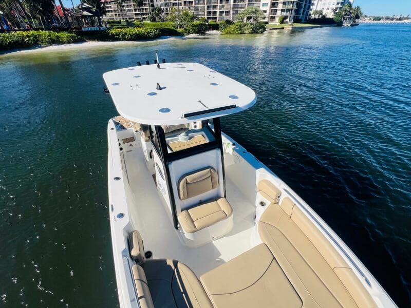 2020 NauticStar 251 Hybrid