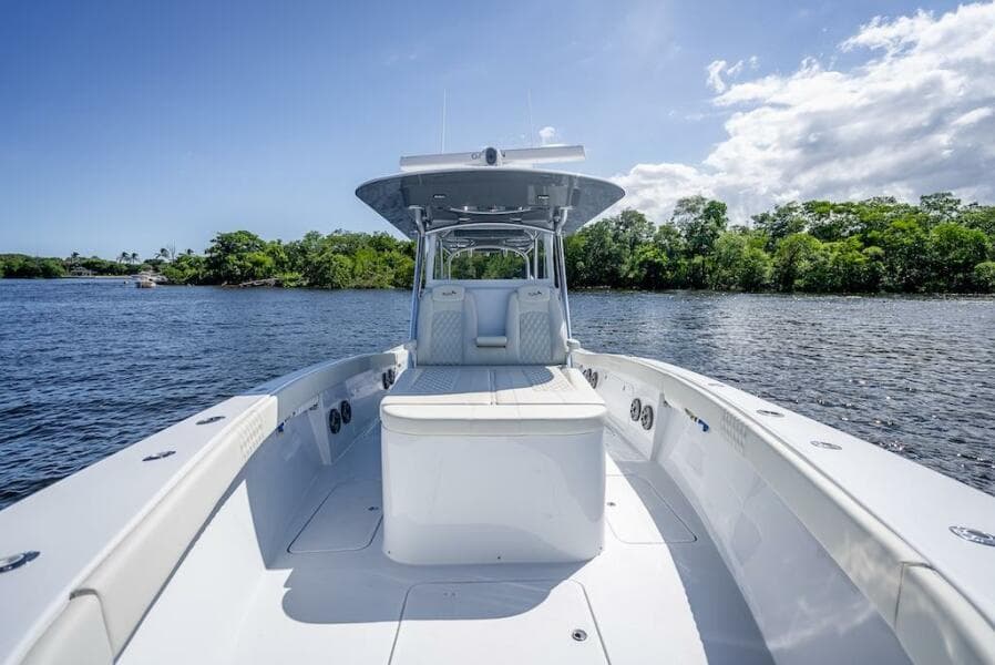2025 Billfish 39 Center Console w/Tower