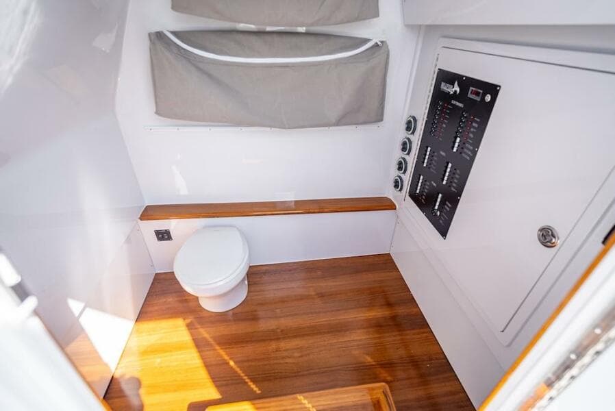 2025 Billfish 39 Center Console w/Tower