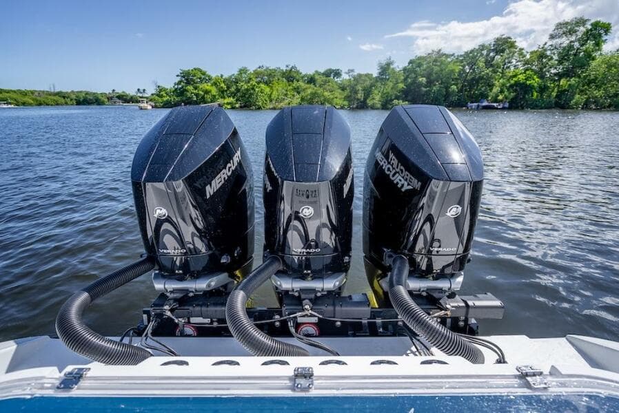 2025 Billfish 39 Center Console w/Tower