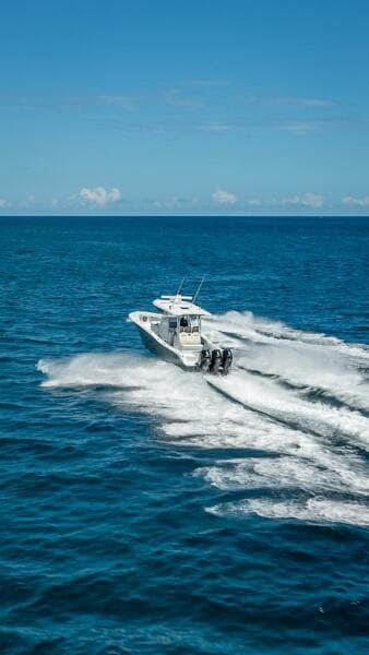 2025 Billfish 39 Center Console w/Tower