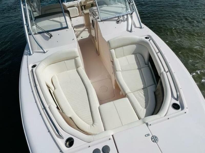 2014 Grady-White Freedom 335 boat with spacious seating and open deck.