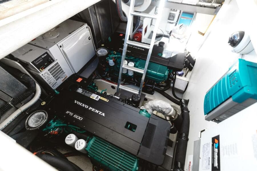 2015 Beneteau Monte Carlo 5