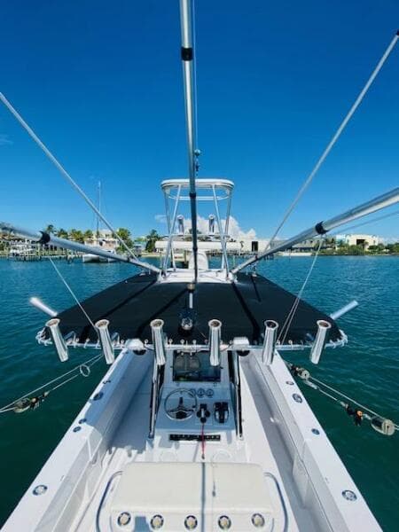 2004 Contender 31 Cuddy