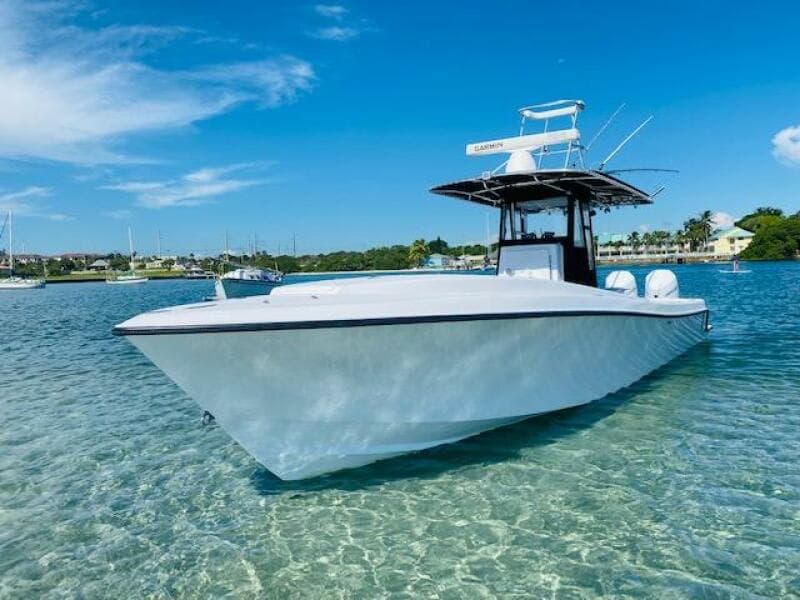 2004 Contender 31 Cuddy