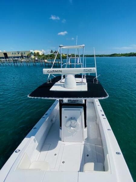 2004 Contender 31 Cuddy