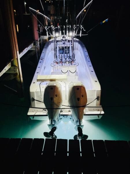 2004 Contender 31 Cuddy