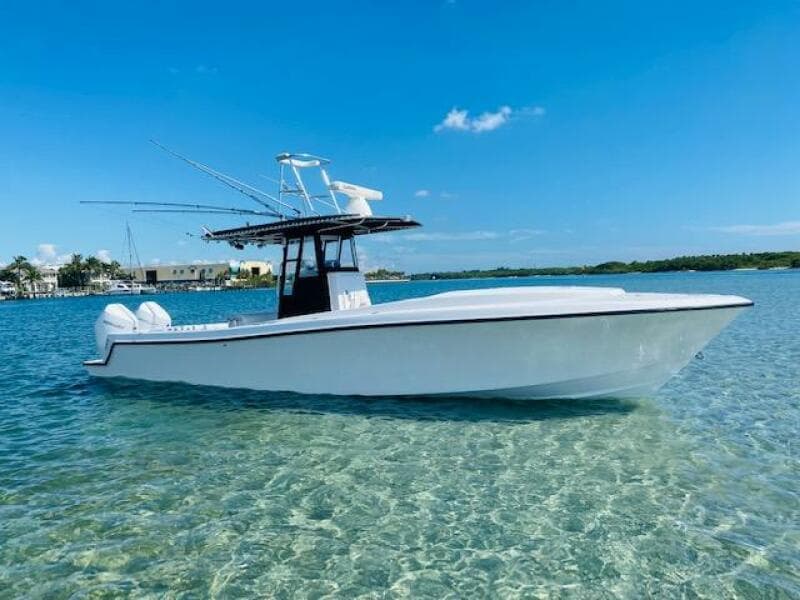 2004 Contender 31 Cuddy