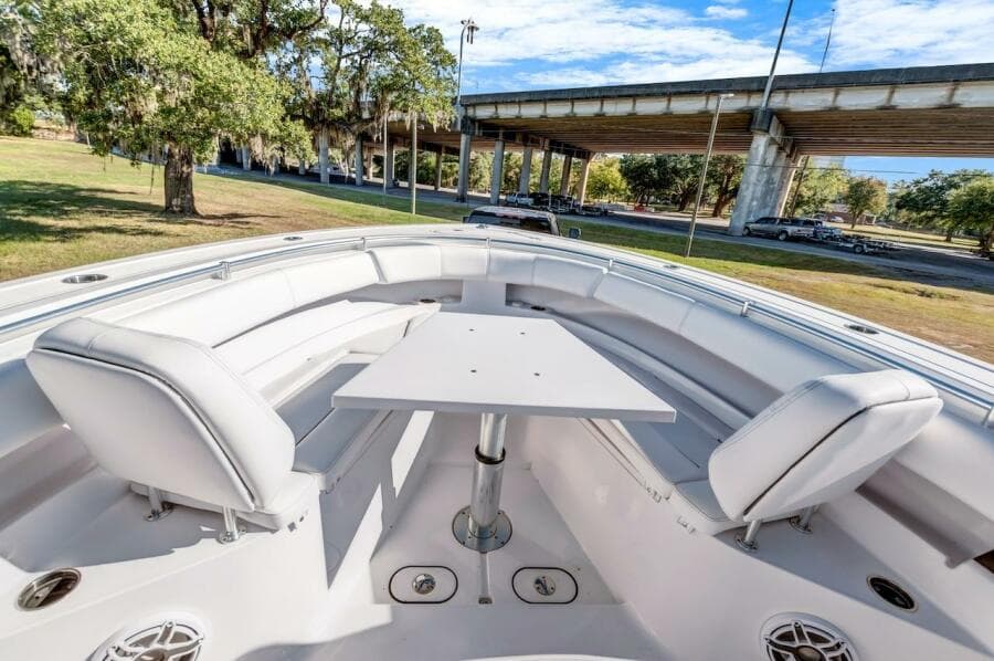 2022 Sportsman Open 352 Center Console